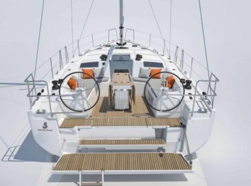 yacht inside 2