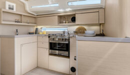 yello interior 3